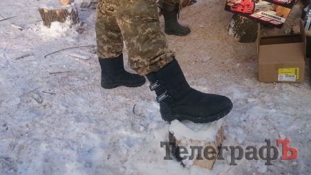 Маскувальні халати для "невидимок" від кременчужан вже на фронті