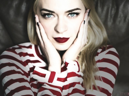 Уроженка Полтавы Алла Московка прошла в полуфинал отбора на «Евровидение-2016»