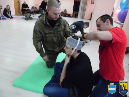 Йшов, впав, розтягнення. Як правильно накласти пов'язку