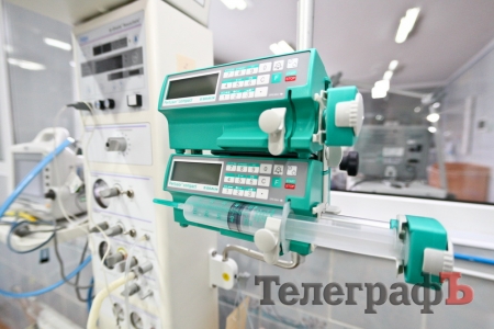 Кременчуцькому пологовому будинку подарували 5 інфузійних насосів