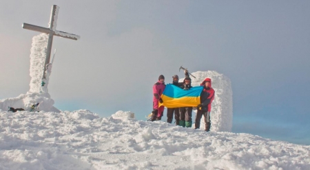 Ректор Кременчуцького національного університету підкорив зимову Говерлу