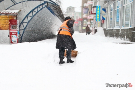 Крик души кременчугского дворника: «Хочется чувствовать себя людьми, а не рабсилой»