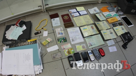 Послуга «ширнутись в аптеці» та обшук у «Ромашці»: подробиці Послуга «ширнутись в аптеці» та обшук у «Ромашці»: подробиці