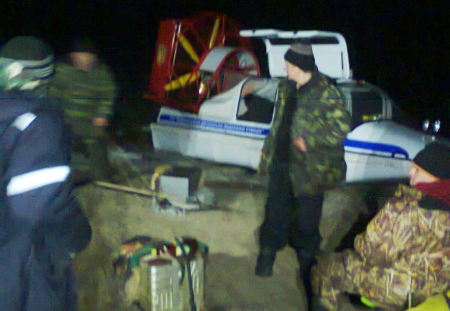 В Кременчугском водохранилище оторвало льдину со 150 рыбаками