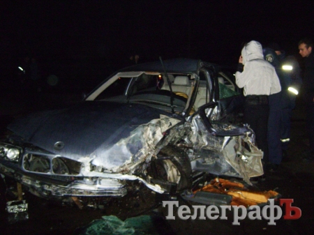 В селе Песчаное в машине горел человек