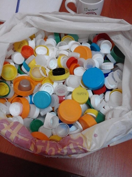 Кременчуцький військовий госпіталь збирає кришечки для панно