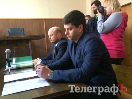 Первый пошёл! Вице-мэр Проценко явился в суд, без полиции