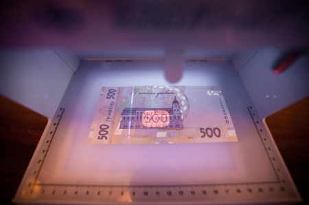 В Україні будуть виготовляти гроші з льону