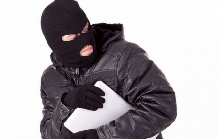 Кременчуцькі копи затримали грабіжників у ломбарді