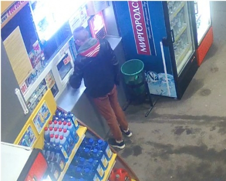 В Кременчуге угонщики не смогли завести краденый ВАЗ и бросили его на заправке