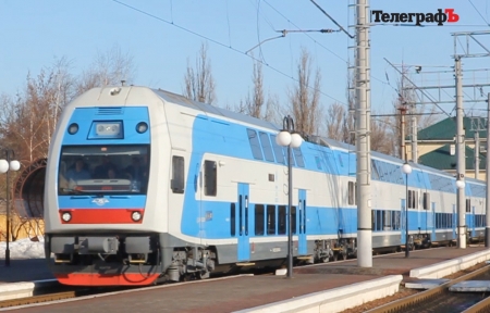 Двухэтажный поезд Харьков-Киев через Кременчуг будет курсировать до конца апреля