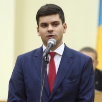 Миллионеров нет: «отцы» Кременчуга за прошлый год заработали чуть более 2 млн грн