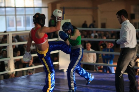 Кременчужанка Аліса Бажукова - п’ятиразова чемпіонка України з кікбоксингу