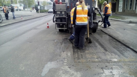 Сегодня в Кременчуге будут "латать" улицы Леонова, Чкалова и Киевскую
