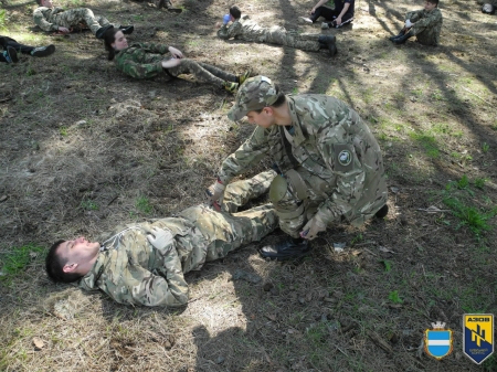 Цивільний корпус "Азов" Кременчук провів вишкіл у лісі Цивільний корпус "Азов" Кременчук провів вишкіл у лісі