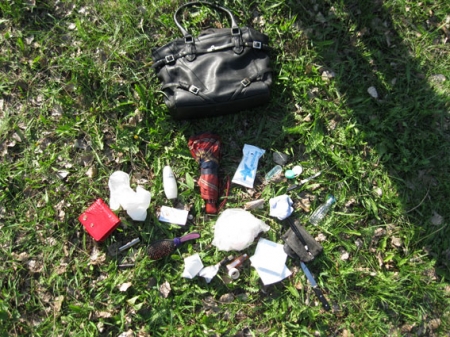 В пункте приема металла кременчужанку несколько раз ударили ножом В пункте приема металла кременчужанку несколько раз ударили ножом