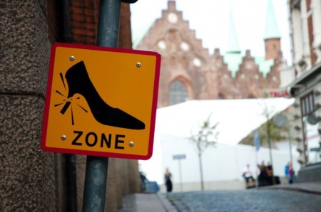 В Кременчуге до конца мая «попробуют сделать» капитальный ремонт остановок «Халаменюка» и «Дормаш»