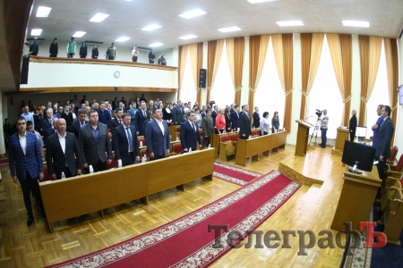 Сессия Кременчугского горсовета 27 апреля: впервые длилась один день