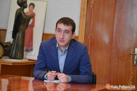 В Полтаве директор телеканала «Лтава» пытался убить себя ножом в сердце В Полтаве директор телеканала «Лтава» пытался убить себя ножом в сердце