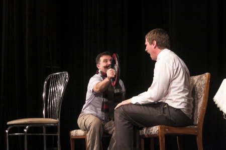 Как научиться водить машину не выходя из дома и стать альпинистом в офисе