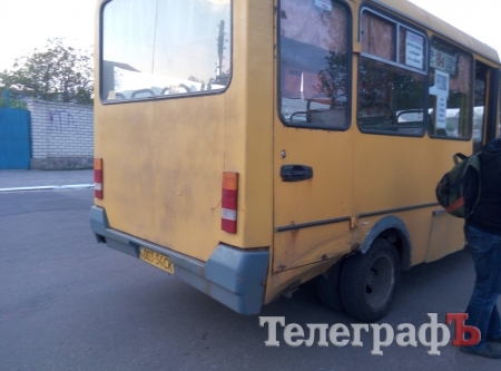 В Кременчуге маршрутка 15-Б с пассажирами попала в аварию