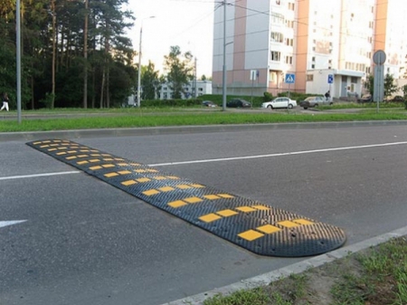 "Лежачих полицейских" в Кременчуге устанавливают не по ГОСТу