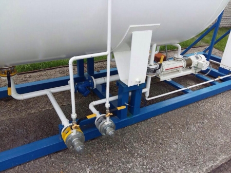 На Полтавщине налоговики и СБУшники нашли подпольную АЗС