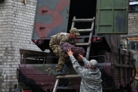 Батальйон "Київська Русь" у Кременчуці завантажили смаколиками