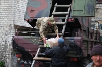 Батальйон "Київська Русь" у Кременчуці завантажили смаколиками