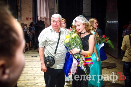 "Королева КрНУ-2016" поразила всех танцем живота и соблазнительной улыбкой