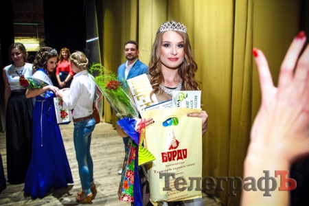 "Королева КрНУ-2016" поразила всех танцем живота и соблазнительной улыбкой