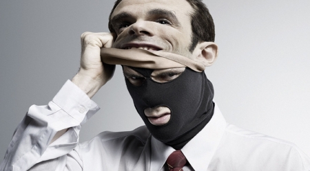 В Кременчуге мошенники меняют ордена на земельные паи и материальную помощь