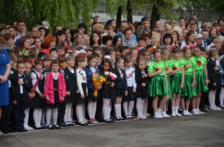 Последний звонок в кременчугских школах. Присылай свои фото!