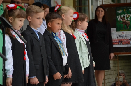 Последний звонок в кременчугских школах. Присылай свои фото!