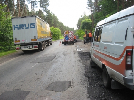 За тиждень дорожники на Полтавщині заасфальтували ще «2 футбольні поля» За тиждень дорожники на Полтавщині заасфальтували ще «2 футбольні поля»