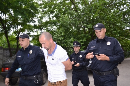 Задержанного в Кременчуге экс-милиционера используют в деле против нынешнего полицейского