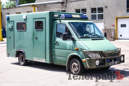 Відремонтований у Кременчуці реанімобіль відправився на Схід, щоб знову рятувати життя Відремонтований у Кременчуці реанімобіль відправився на Схід, щоб знову рятувати життя