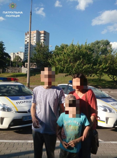 Кременчуцькі патрульні знайшли двох дітей