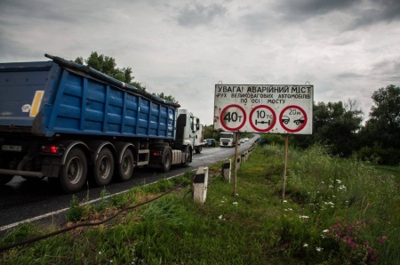 Шляховики готуються до початку реконструкції дороги Полтава-Кременчук-Олександрія