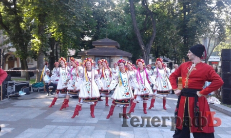 Кременчук зустрічав Купальську ніч танцями, піснями та плетінням вінків