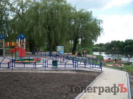 Купальный сезон-2016: Центральный пляж превращается в болото