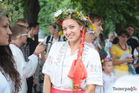 15 липня. Кременчужани фотографуватимуться у вишиванках