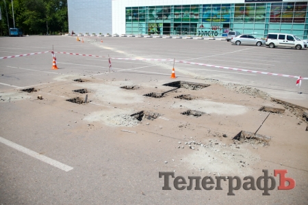 Строительство напротив «Амстора»: как раскопали, так и закопают