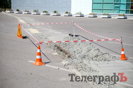 Строительство напротив «Амстора»: как раскопали, так и закопают