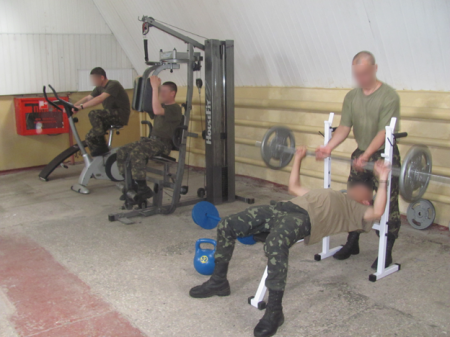 Спецназівці потребують спортивний інвентар. У кого є приносьте у «Приватну газету»