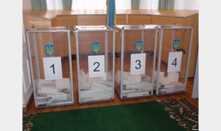 Поки вибори на Полтавщині проходять спокійно, то у Херсоні «замінували» 15 дільниць