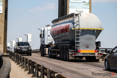 Коммунальщики приступят к ремонту Крюковского моста в конце недели