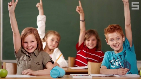 З 1 вересня молодші школярі навчатимуться за спрощеною програмою