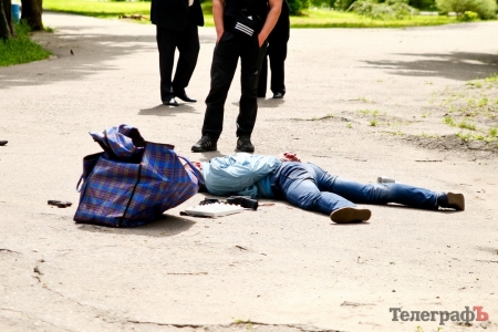 Пограбування «ювелірки»: грабіжник сховав пістолет, коли почув плач дитини у маршрутці