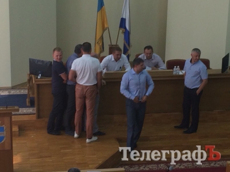 Сессия Кременчугского горсовета 27 июля: ОСМД, земля и деньги волонтерам